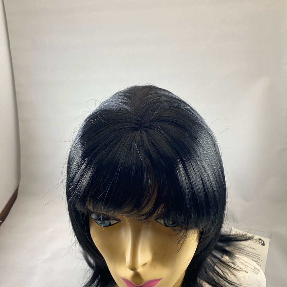 Wig - Picture 2 of 6